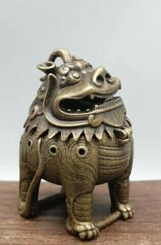 Chinese archaize pure brass Carved lucky Fu Dog Lion Small Incense Burner